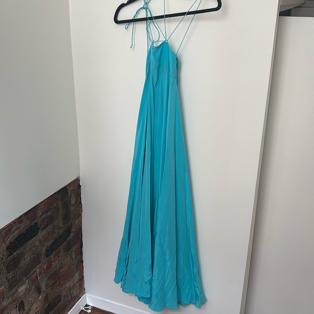 Indress blue halter dress s https://indress.net/en/collections/robes-e25-v1